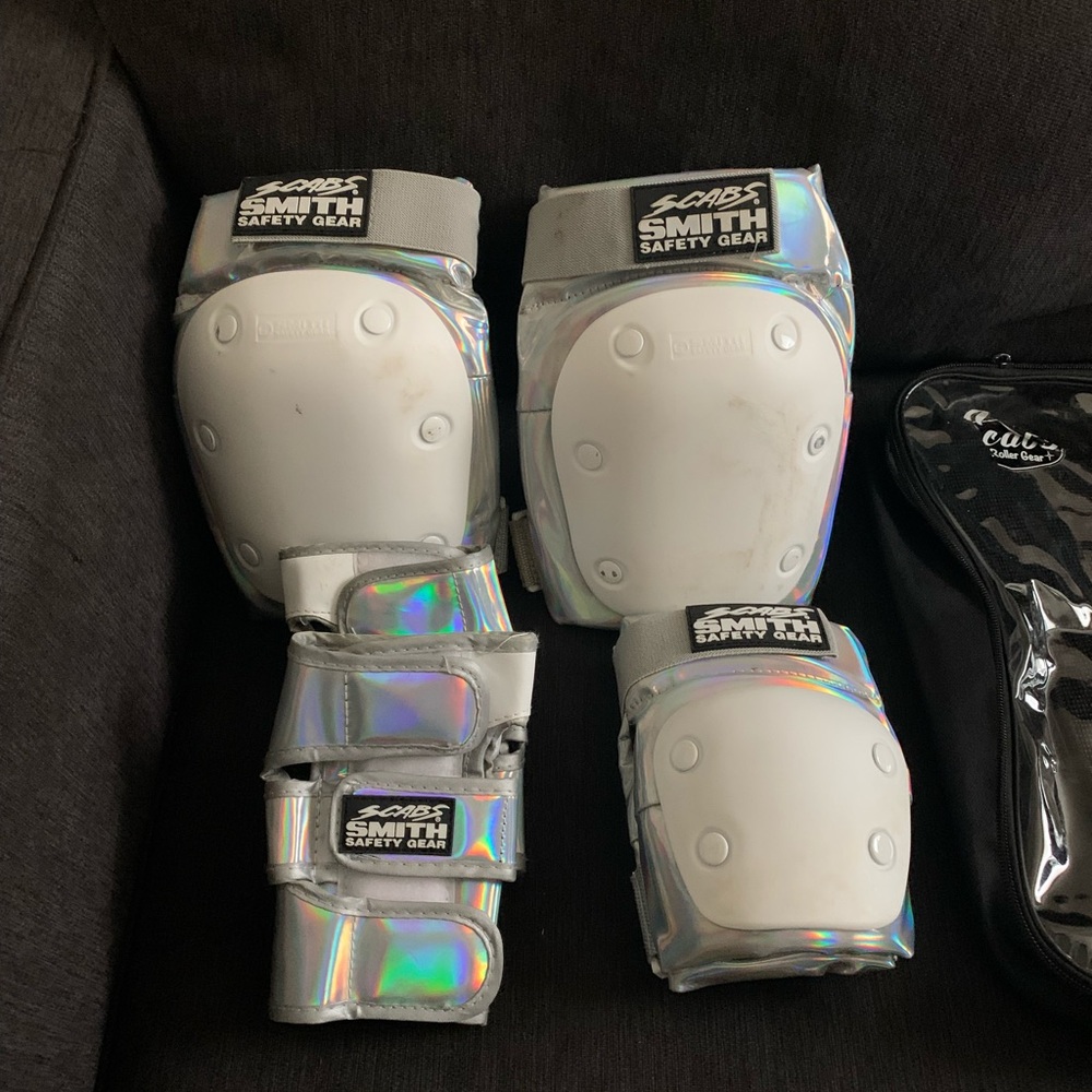 Smith Scabs Safety Gear Holographic Knee/Wrist/Elbow Guards